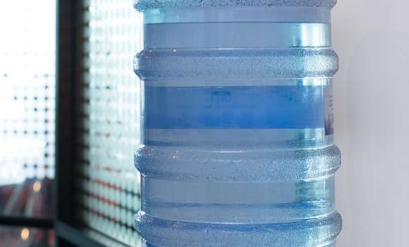 Water bottle servicing